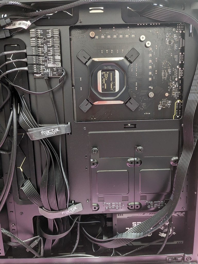 コネクタ系におかしいと思うところあり』 MSI MAG A850GL PCIE5