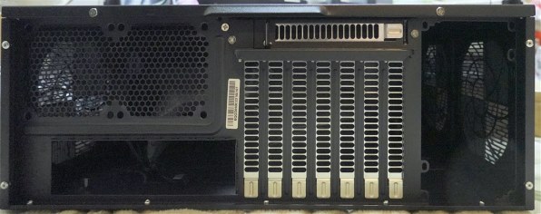 SilverStone 横置きケース、マザーボード、グラボCPU付き 大型GPUもOKな横置きPCケースの決定版。光学ドライブもギリ入る