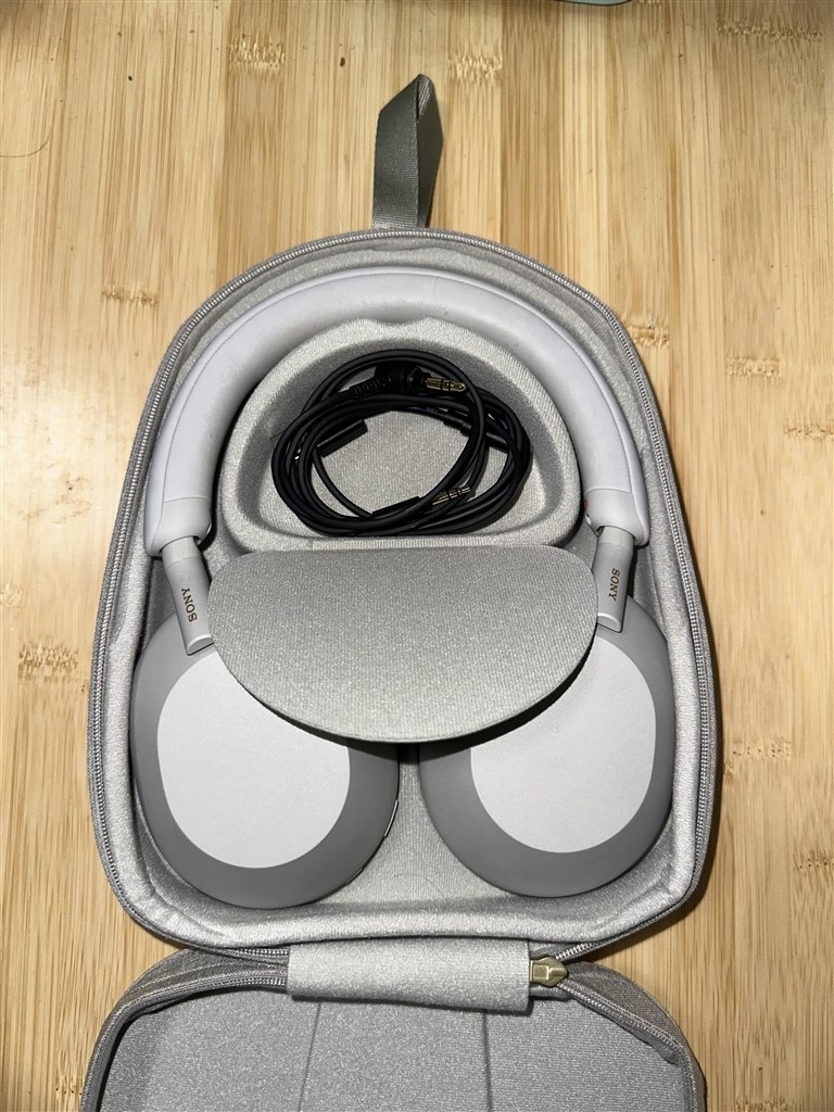 使い勝手の良いヘッドホン。エージングにより音が変わる。』 SONY WH