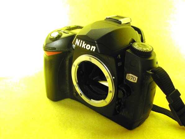 Nikon D70 ボディカメラ