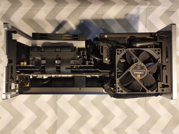 Fractal Design Terra FD-C-TER1N-02 [シルバー]投稿画像・動画