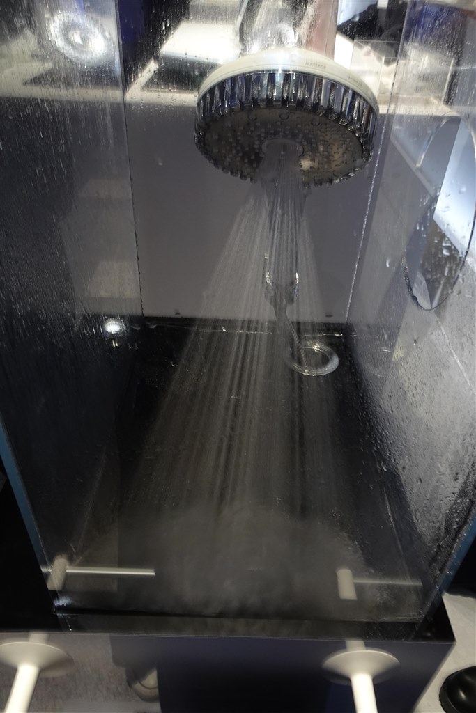 極上シャワーヘッド「Refa FINE BUBBLE」最上位コンパクトモデル』 MTG