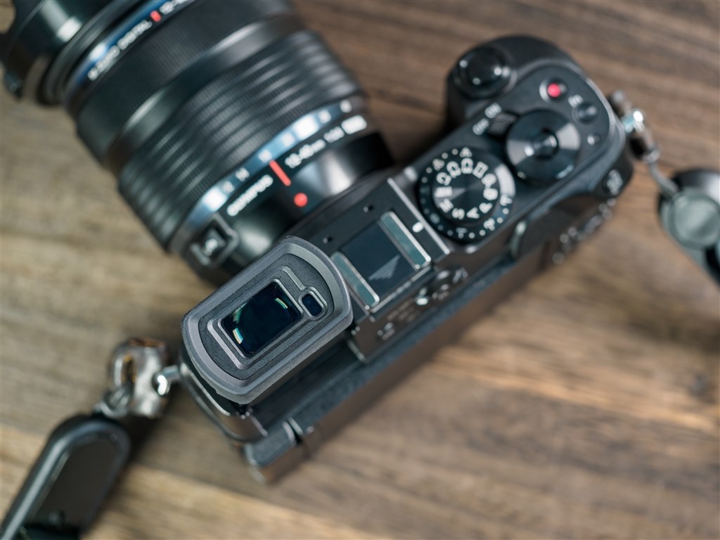 M43の2000万画素、ボディ内手振れ補正、防塵防滴仕様で一番安い