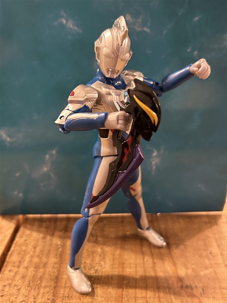 本体は初出と同じで武器が2種付いたお得バージョン』 バンダイ ウルトラマンZ ウルトラアクションフィギュア ウルトラマンゼット オリジナル  ニュージェネレーションスターズセット どんどんぱんぱんさんのレビュー評価・評判 - 価格.com