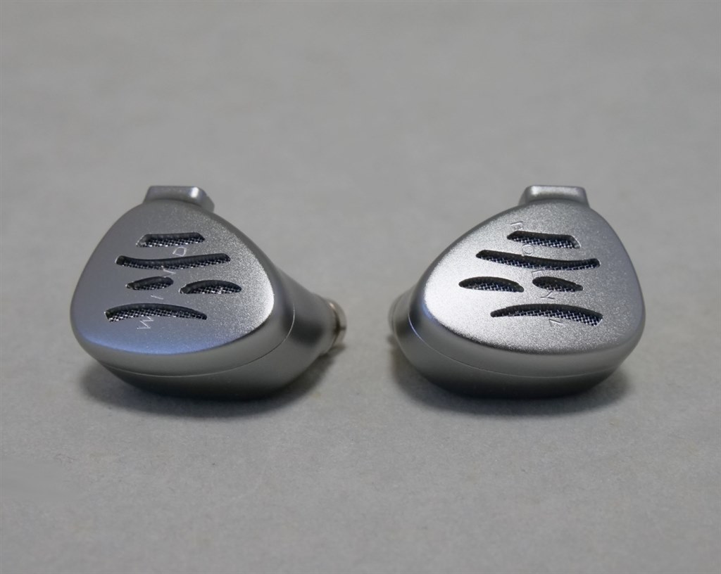 骨伝導ドライバーの個性がより濃く体感！バランス接続モデル！』 BQEYZ