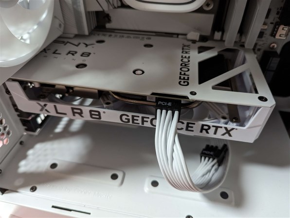 PNY GeForce RTX 4060 8GB XLR8 Gaming OC DUAL FAN White Edition