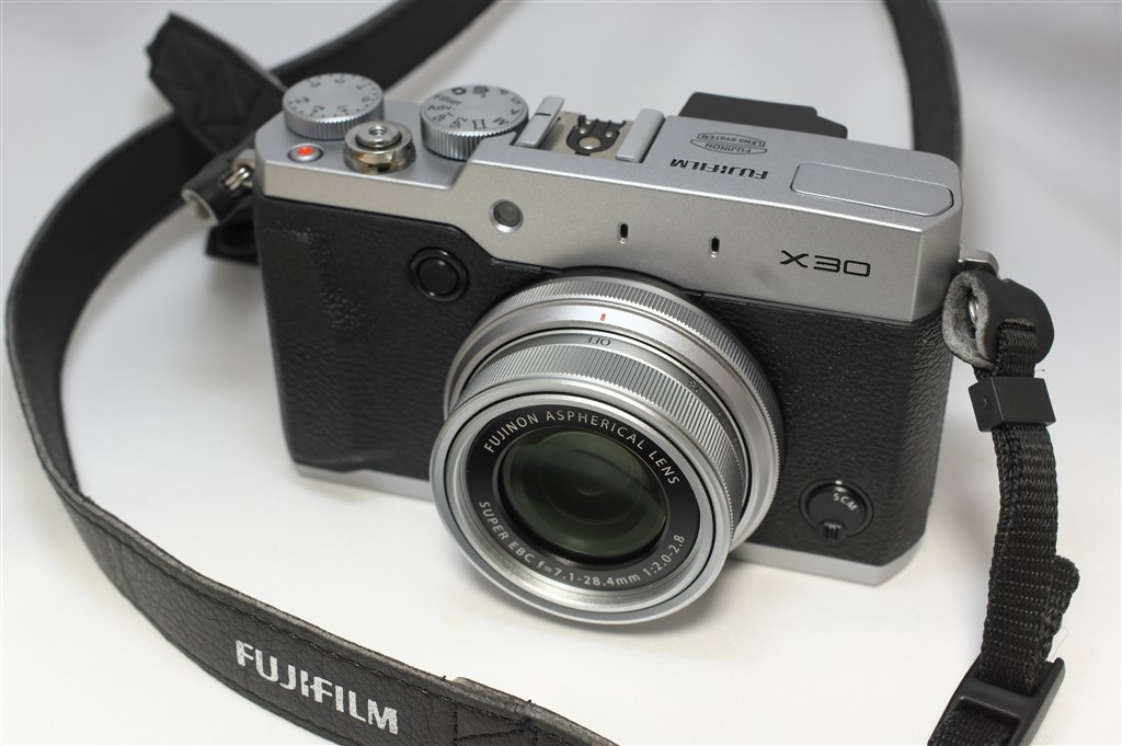 最強コンデジ！FUJI FILM 富士フイルム X X30 SILVER - デジタルカメラ