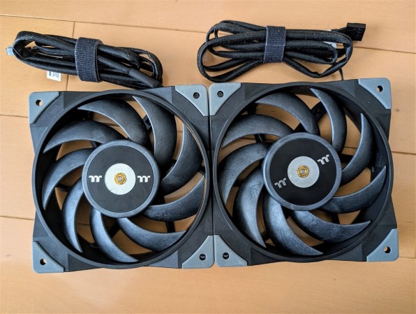 Thermaltake TOUGHFAN 12 2Pack CL-F082-PL12BL-A 価格比較 - 価格.com