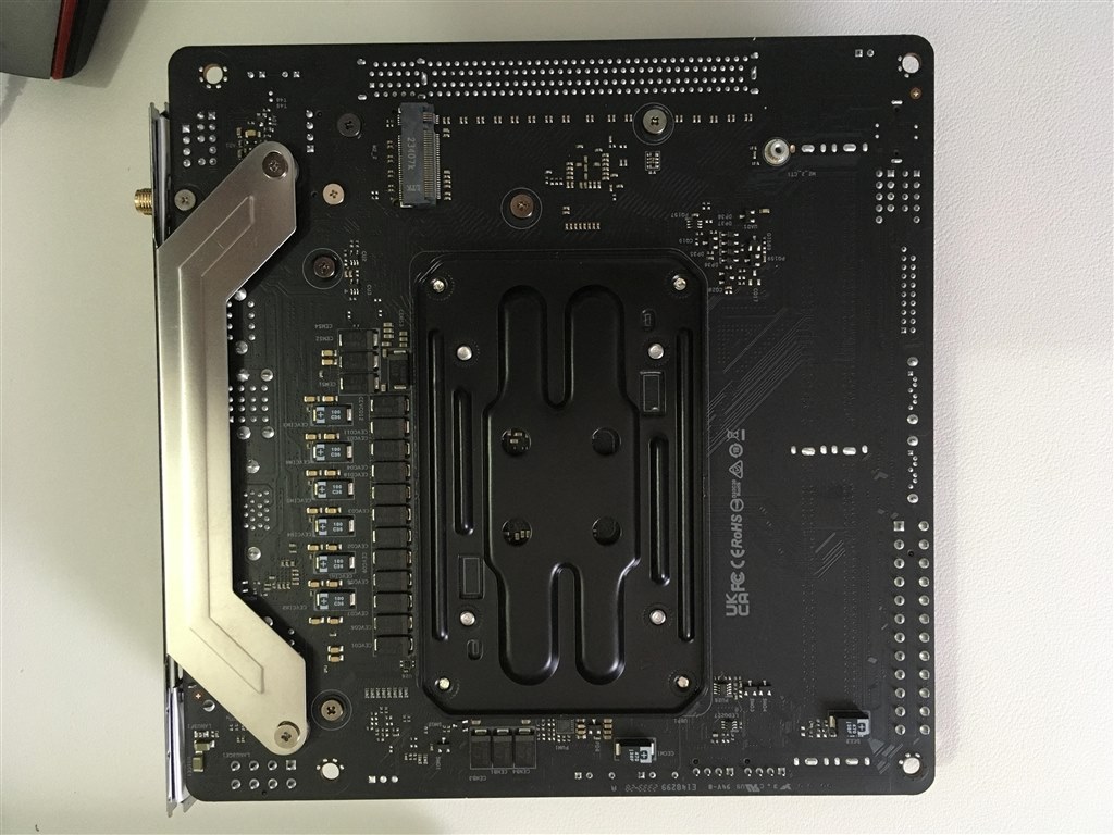 困った時はASRock』 ASRock B650I Lightning WiFi りゅうちぇー 困った時はASRock』 ASRock B650I Lightning WiFi りゅうちぇー