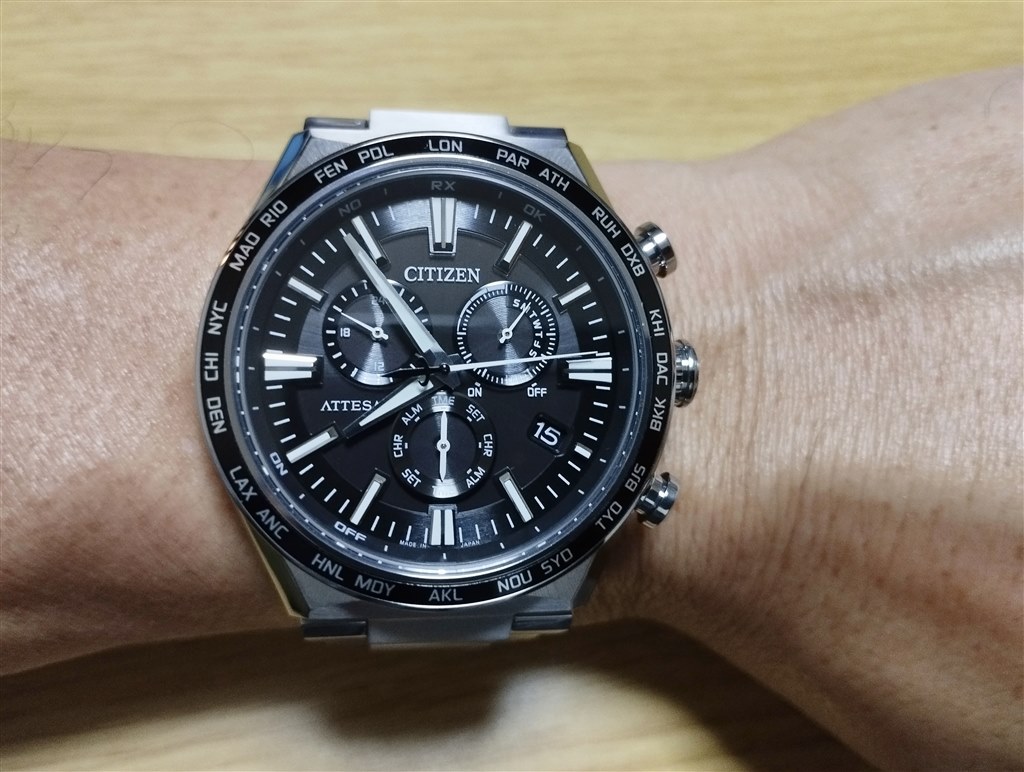 review_739043_f.jpg