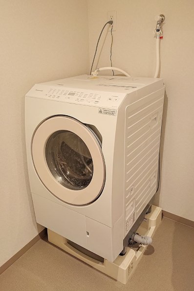 美品 Panasonic パナソニック しろ ドラム式洗濯乾燥機 NA-VX300BL