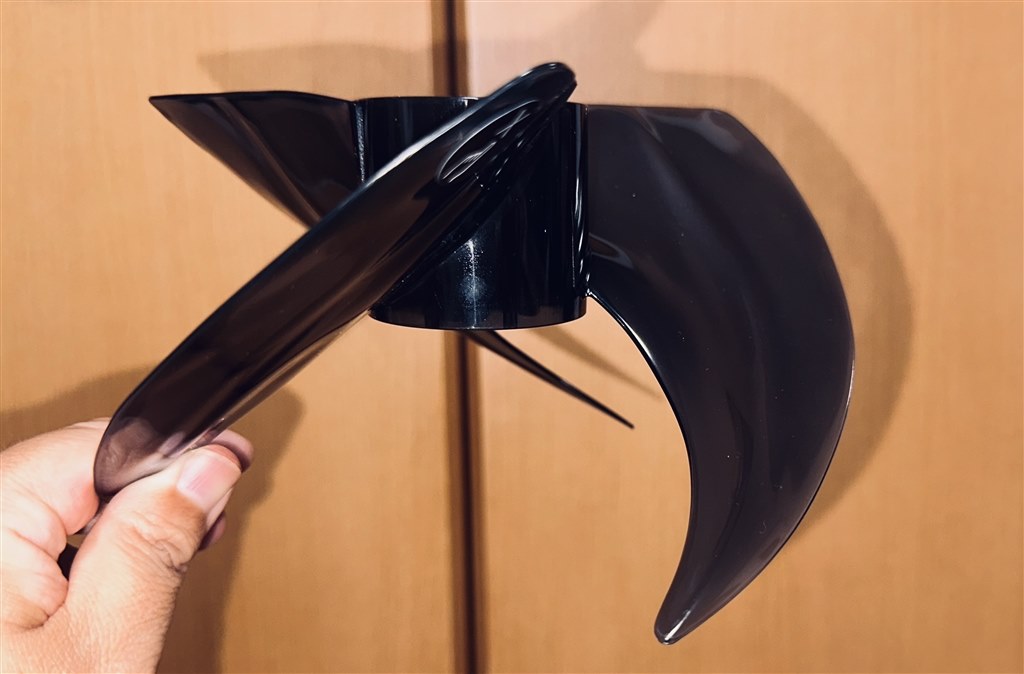 移動させにいため使いにくい。他の機能はいいのでなんとも残念