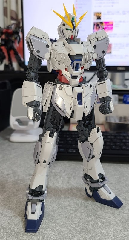 サイコフレームの着脱で3形態が再現可能！コア・ファイターの