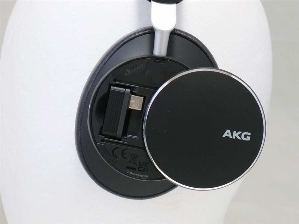 ドングル付属で用途が広がるハイエンドモデル!』 AKG N9 Hybrid ドングル付属で用途が広がるハイエンドモデル!』 AKG N9 Hybrid