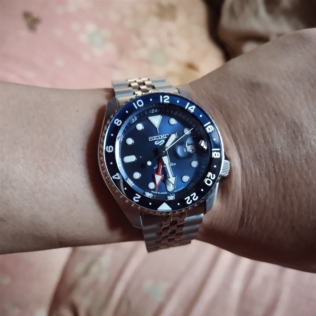 コスパの良い安価な SEIKO のバットマン』 セイコー セイコー5スポーツ SKX Sports Style GMT SBSC003  安藤竜さんのレビュー評価・評判 - 価格.com