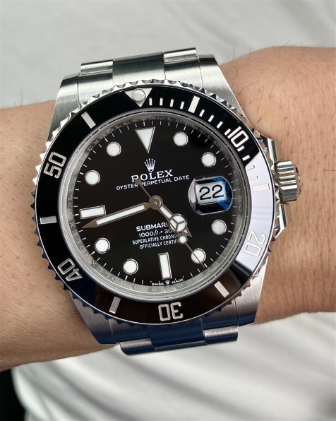 ロレックス サブマリーナーデイト41 126610LN 保証書2021年 付属品完品 ランダムシリアル ROLEX 中古メンズ 腕時計 送料無料