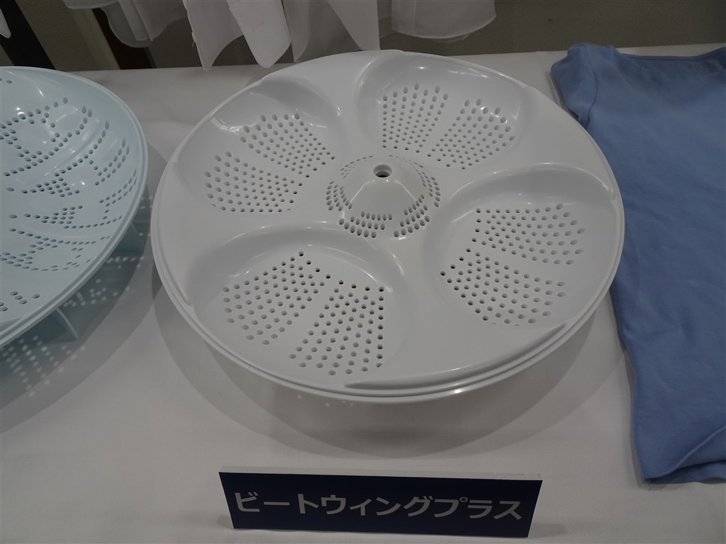 設計の変更で使い勝手が向上！自動洗剤投入機能付きの全自動縦洗