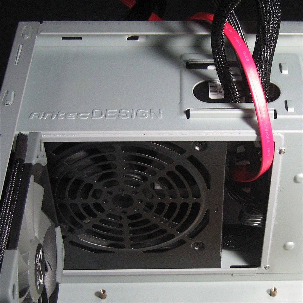 Yahoo!オークション - Antec 横型 PC ケース 24H2 付き SSD新品