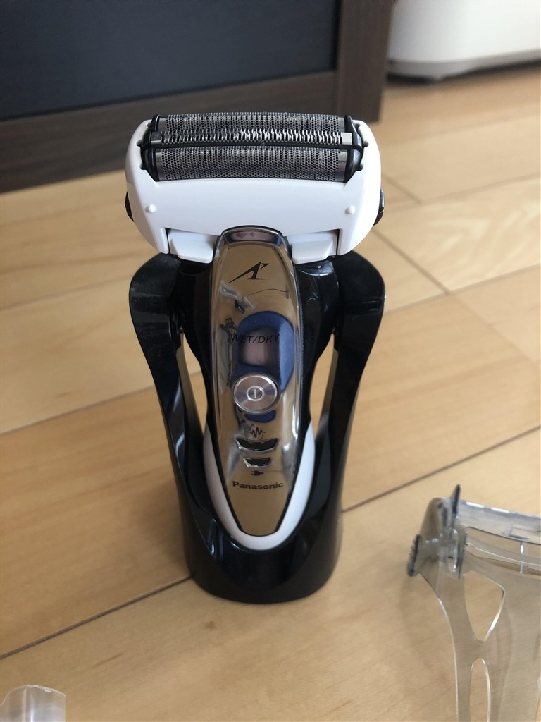 ヒゲ剃りは有名メーカーが安心です』 パナソニック ラムダッシュ