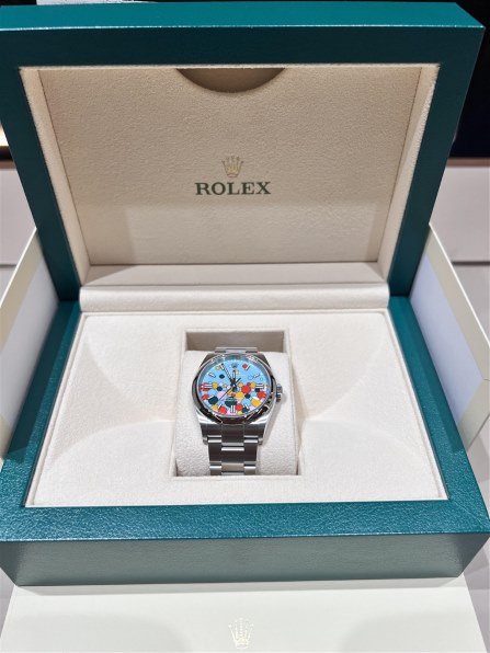 ロレックス オイスター パーペチュアル 126000 [セレブ