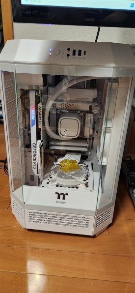 Thermaltake The Tower 300 Limestone CA-1Y4-00SIWN-00 [ライム