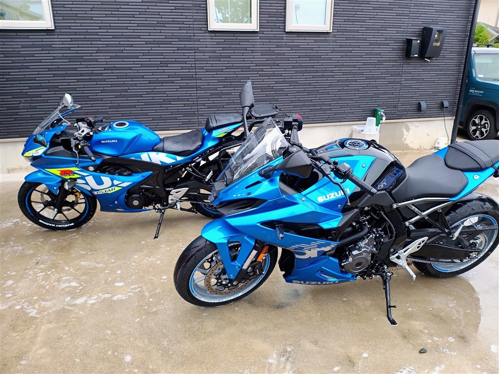 バイクは最高だ、と思いださせてくれる最高のバイク』 スズキ