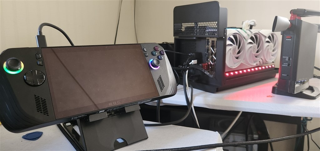 サンダーボルト4を搭載し、弱点を徹底的に潰した最強のUMPC サンダーボルト4を搭載し、弱点を徹底的に潰した最強のUMPC