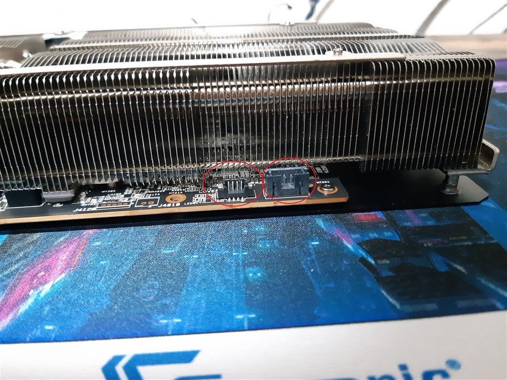 自己責任でデシュラウドMODで好みのケースファンを取り付け可能