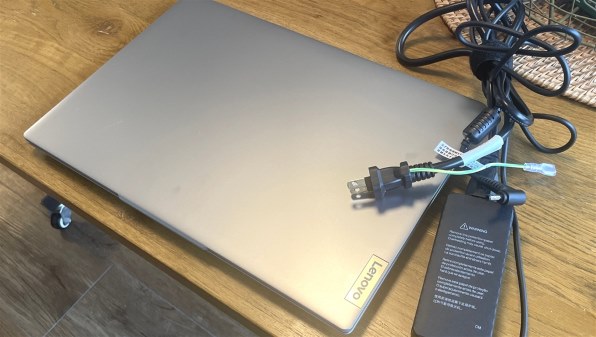 Lenovo IdeaPad Slim 3 Gen 8 AMD Ryzen 5 7530U・16GBメモリー Lenovo IdeaPad Slim 3 Gen 8 AMD Ryzen 5 7530U・16GBメモリー
