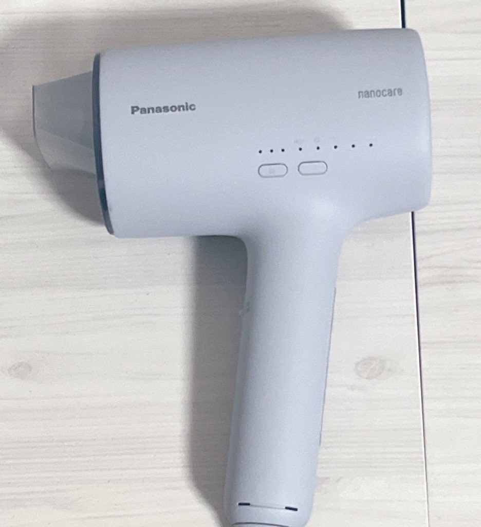 シンプルなデザインで機能にも満足』 パナソニック ナノケア EH シンプルなデザインで機能にも満足』 パナソニック ナノケア EH