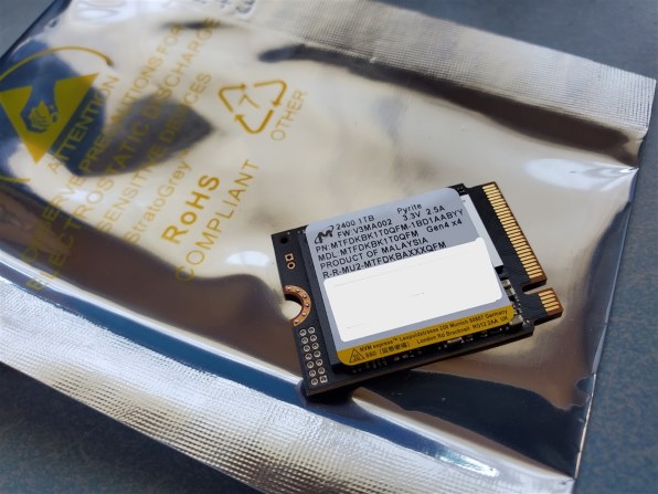 Micron　2400 MTFDKBK2T0QFM-1BD1AABYYR 1TB Micron 2400 M.2 2230 NVMe PCIe 4.0x4 SSD MTFDKBK1T0QFM
