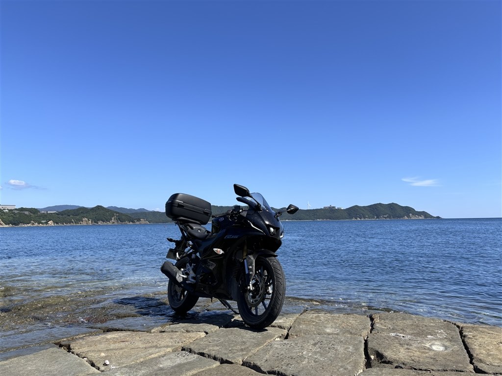 燃費と走りを両立というバイクの長所を最大限に伸ばしたバイク』 ヤマハ YZF-R15 ポリアミドさんのレビュー評価・評判 - 価格.com