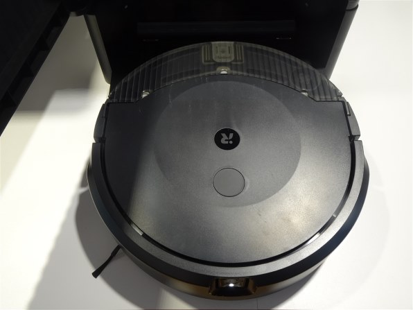 ルンバコンボ 10Max robot +AutoWash X085860ブラック 高い障害物回避性能を備えた安心モデル』 iRobot ルンバ コンボ
