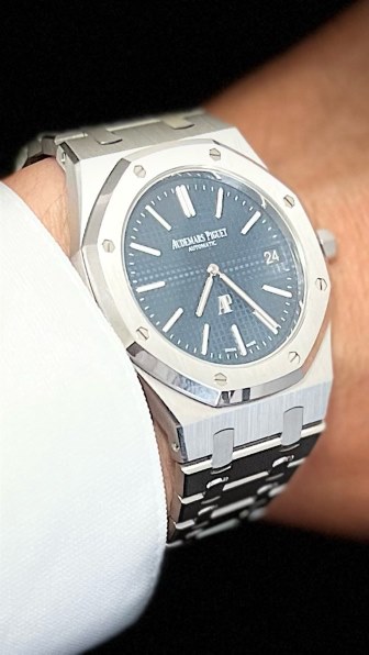 ブルータペストリーは大人気の模様！』 オーデマ・ピゲ ロイヤルオーク