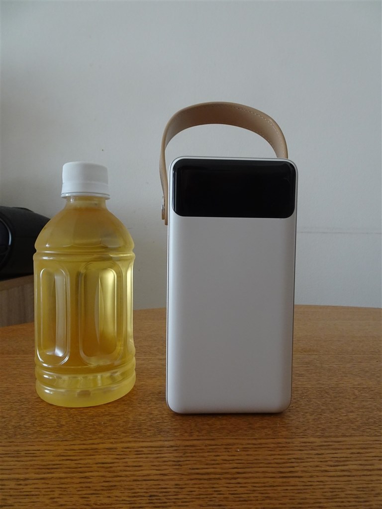 小型軽量で備え＆持ち歩きやすい！アイリスのUSBポータブル電源