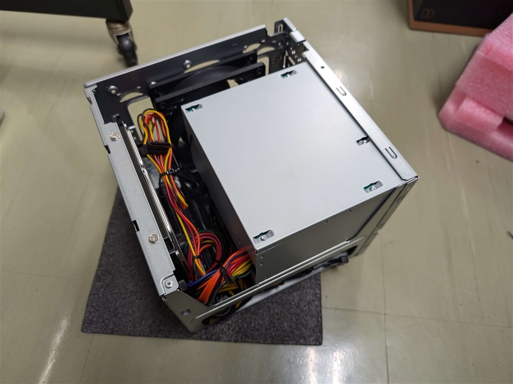 高価なmini-ITXマザーが並ぶ中、セットでコスパは最高