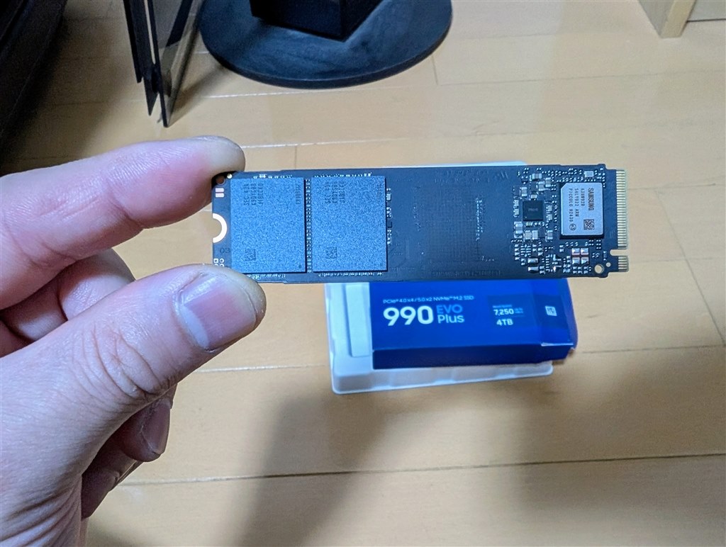 DRAM無しだってイイじゃない 236層だもの』 サムスン 990 EVO Plus MZ