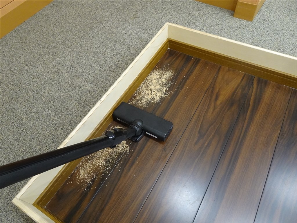 ヘッドブラシが進化！日立のコードレス掃除機2024年最上位モデル