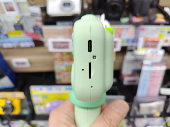 高橋国際商事 Bluemake 三脚付きキッズカメラ TT-Z48ZP [グリーン