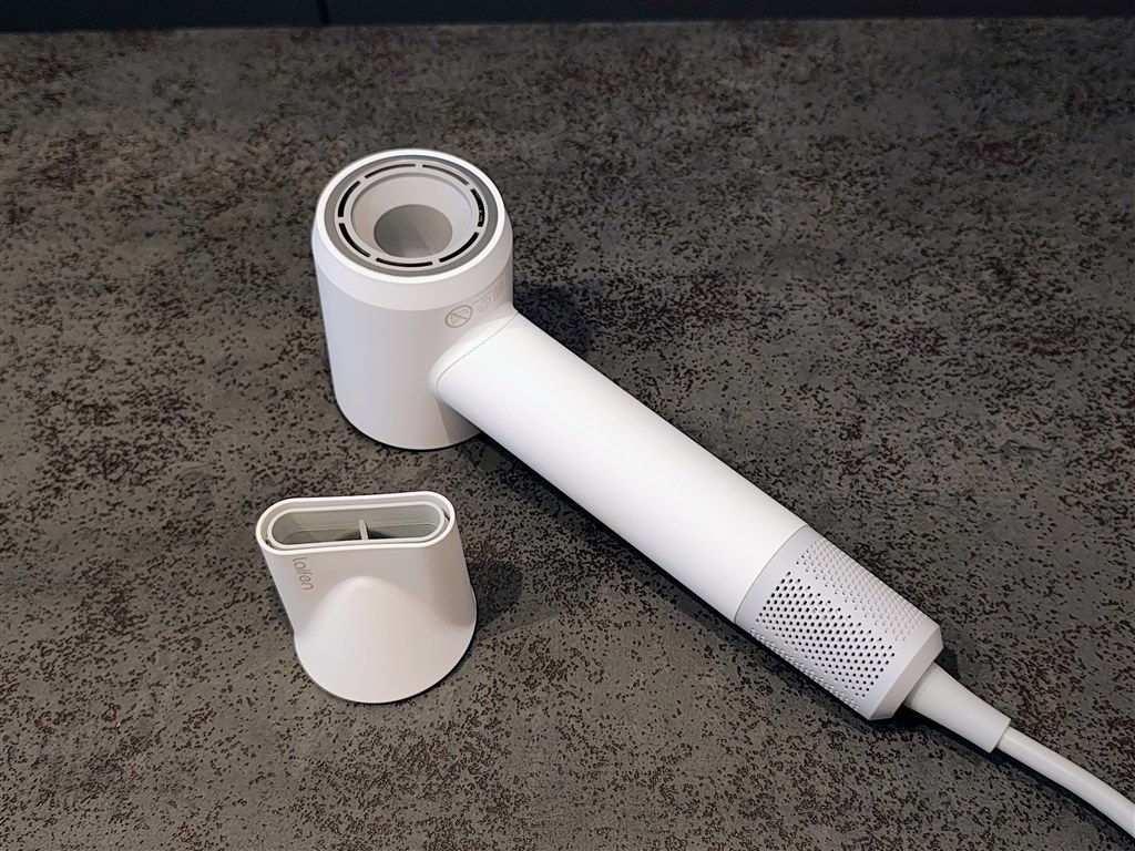 洗練されたデザインで、速く乾くドライヤー』 Laifen Laifen SE