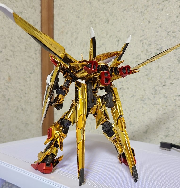出来が良いだけに、股関節がユルユルなのが残念』 BANDAI RG 1