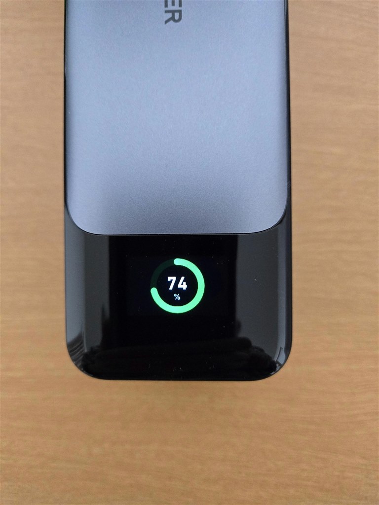 モバイルバッテリーのスペックは自身の利用状況を考慮し選択。』 ANKER