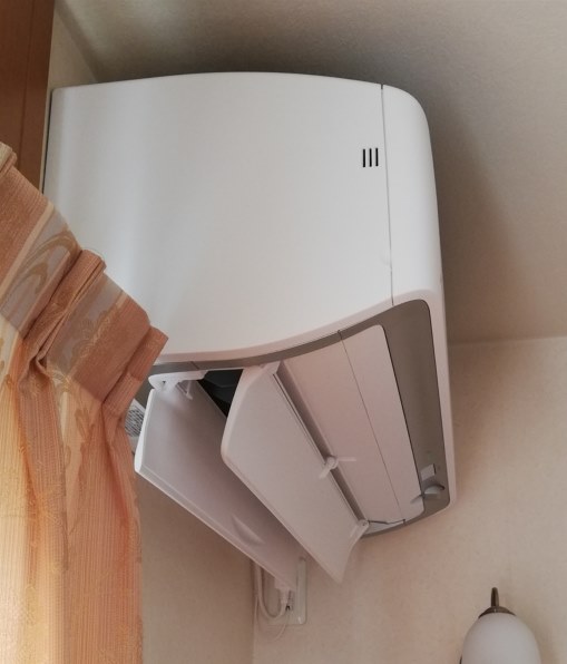 さらまとめ売り Rシリーズ 「うるさらX」 除湿・冷房 | ルームエアコン