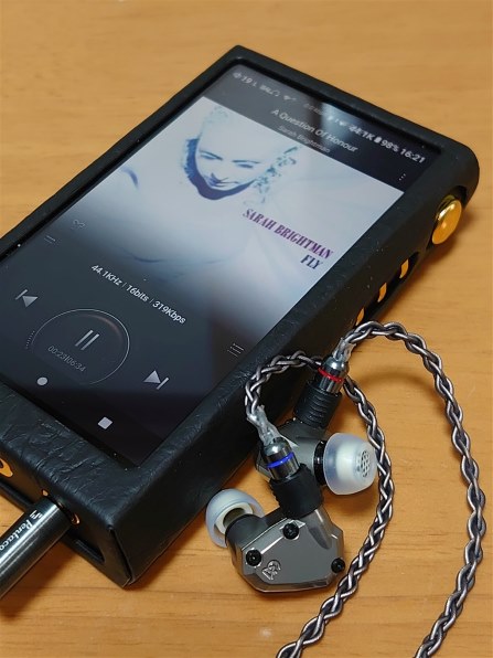 ほぼ新品 ポータブルデジタルオーディオプレーヤー 細かっ iFP-800シリーズ