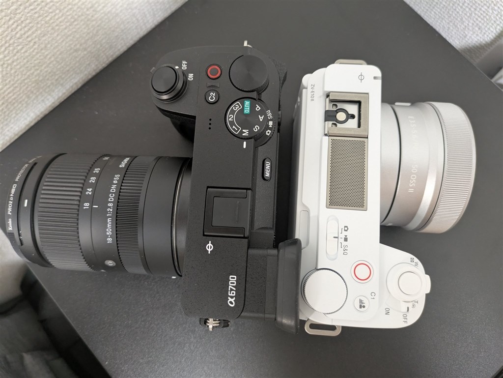その他 lcd sony zv-e10 ii a6700 a7iv a7c Sony ZV-E10 II vs Sony A6700 Detailed Comparison