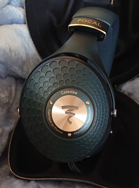 Focal Celestee (フォーカル セレスティー)有線ヘッドホン Celestee - Closed hi-fi headphones | Focal