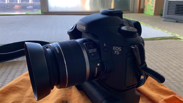 Amazon.co.jp: CANON ZOOM LENS EF-S 18-55mm 1:4-5.6 IS STM