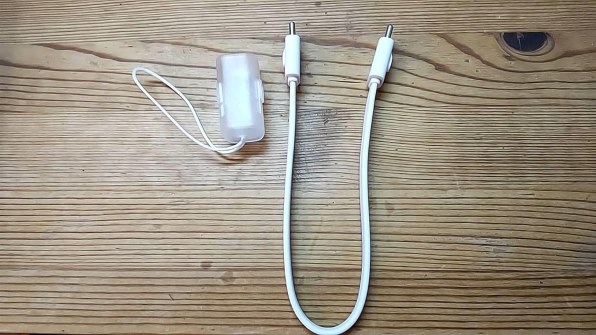 最安値　Anker Power Bank 10000mAh ホワイト新品 ANKER Power Bank (10000mAh 30W) A1256022 [ホワイト] 価格比較