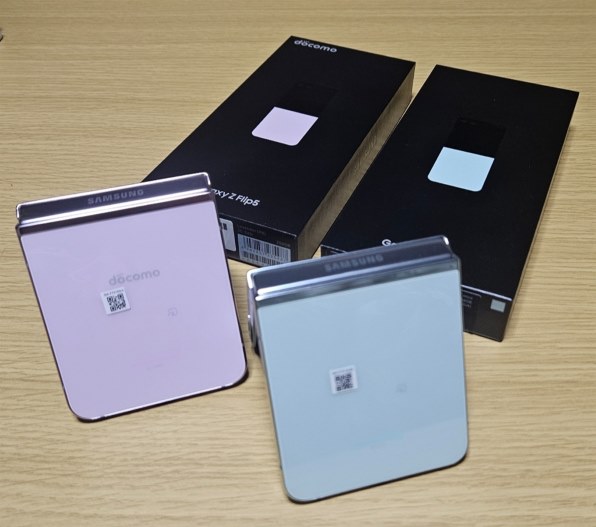 GalaxyZFlip5 国内版au SCG23グラファイト 256GB 美品 ムスビー｜爆速発送Galaxy Z Flip5 256GB AU版SIMフリー SCG23