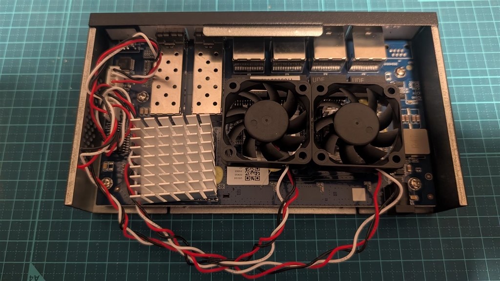 10GbEスイッチングハブの爆音ファンの静音化に』 AINEX OMEGA